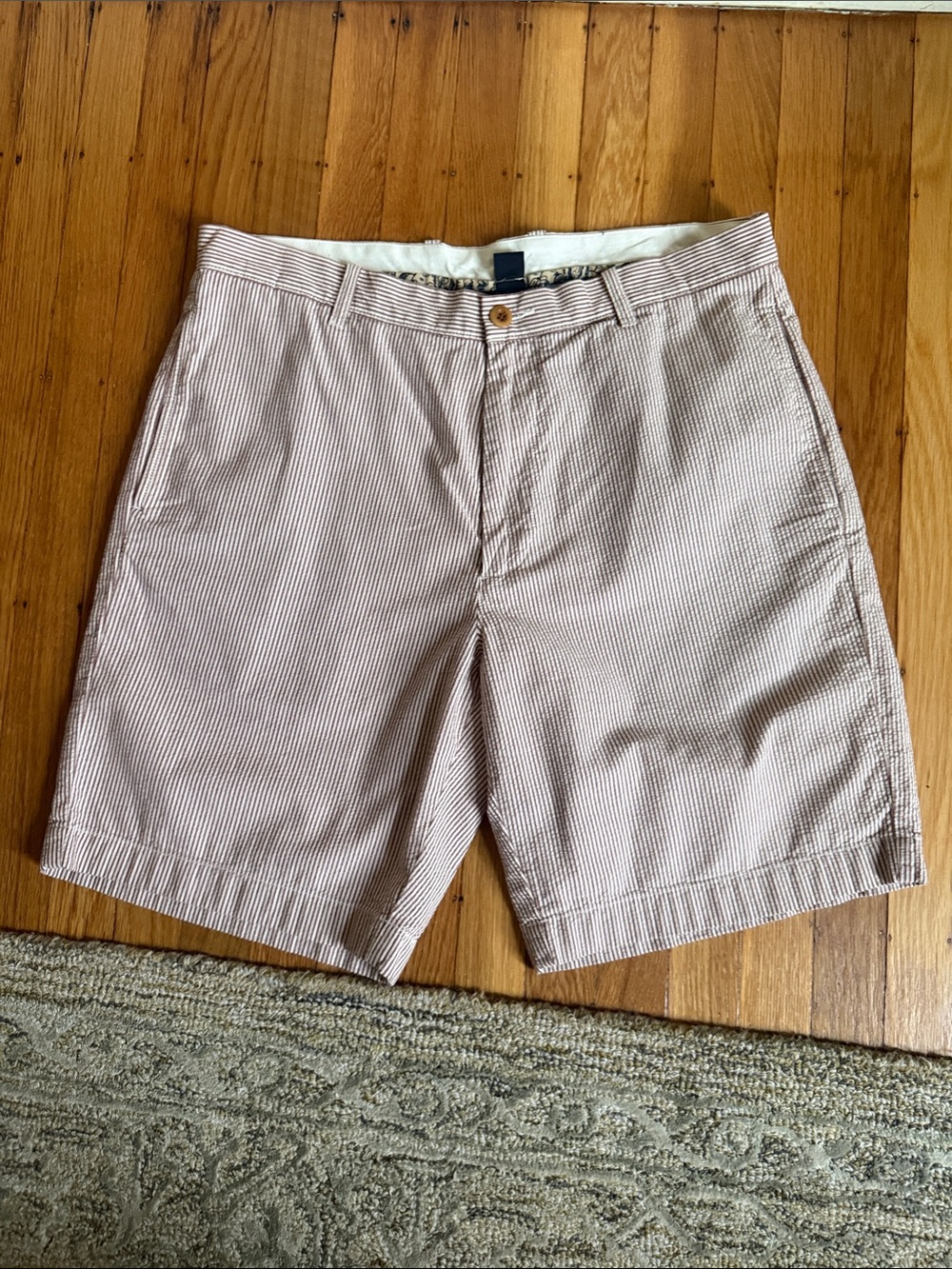 J. Crew Nantucket red & cream Seersucker Shorts, 35w, NWOT